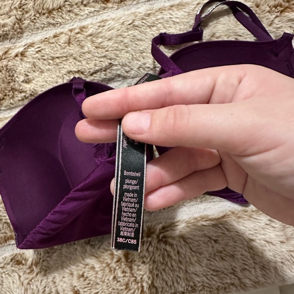 VS Bombshell Bra - Picture 5 of 5